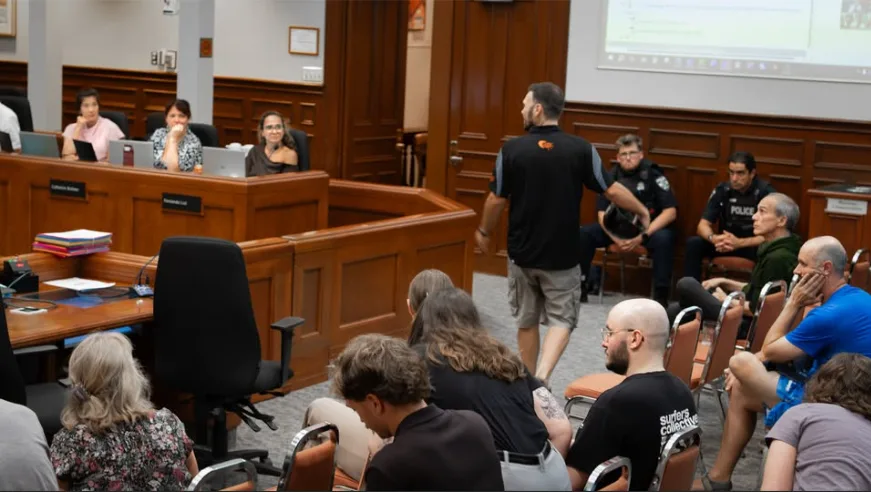 On leur a dit avant la séance qu'ils n'auraient pas de réponse